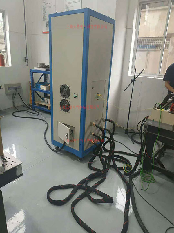 地鐵高鐵碳化塊溫升大電流發(fā)生器電阻檢測現(xiàn)場案例